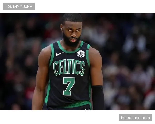 76人凯尔特人G2进攻反弹 第二节单节轰下高分